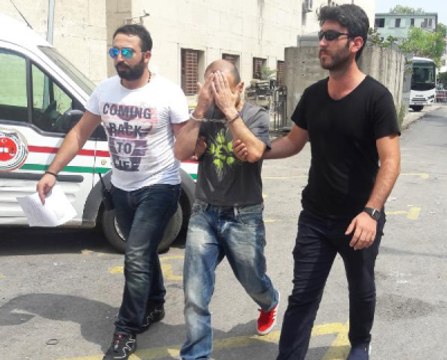 Sokakta Oynayan 2 Kız Çocuğuna Cinsel İstismarda Bulunduğu Öne Sürüldü