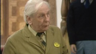 Are You Being Served - S 8 E 5 - Heir Apparent