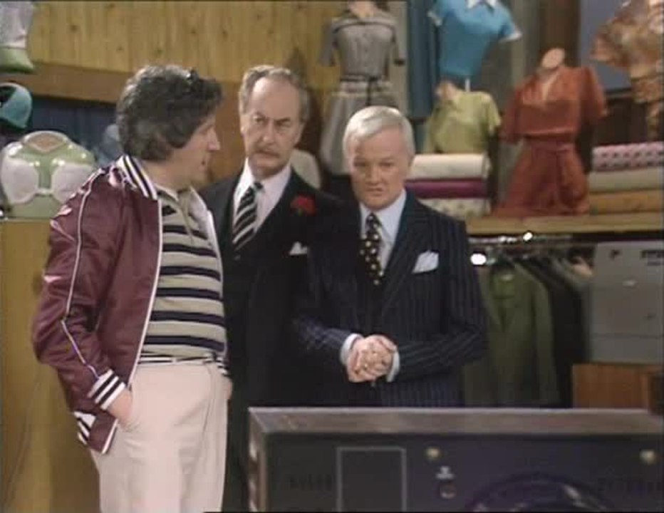 Are You Being Served - S 8 E 6 - Closed Circuit