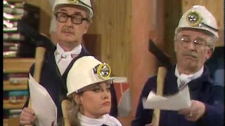 Are You Being Served - S 8 E 8 - Roots (Christmas Special)