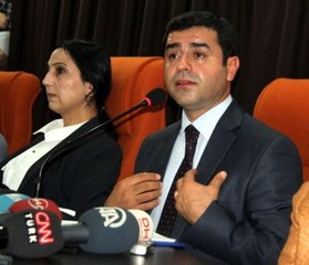 Antalya Valisi'nden Demirtaş'a Manalı Cerablus Göndermesi