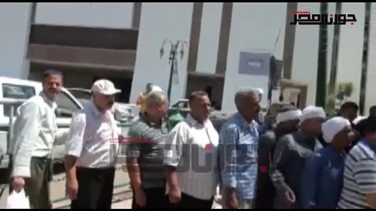 طرح 400 رأس عجول سوداني على شهرين بسعر 60 جنيه للكجم في منافذ ثابتة ومتحركة بأسيوط