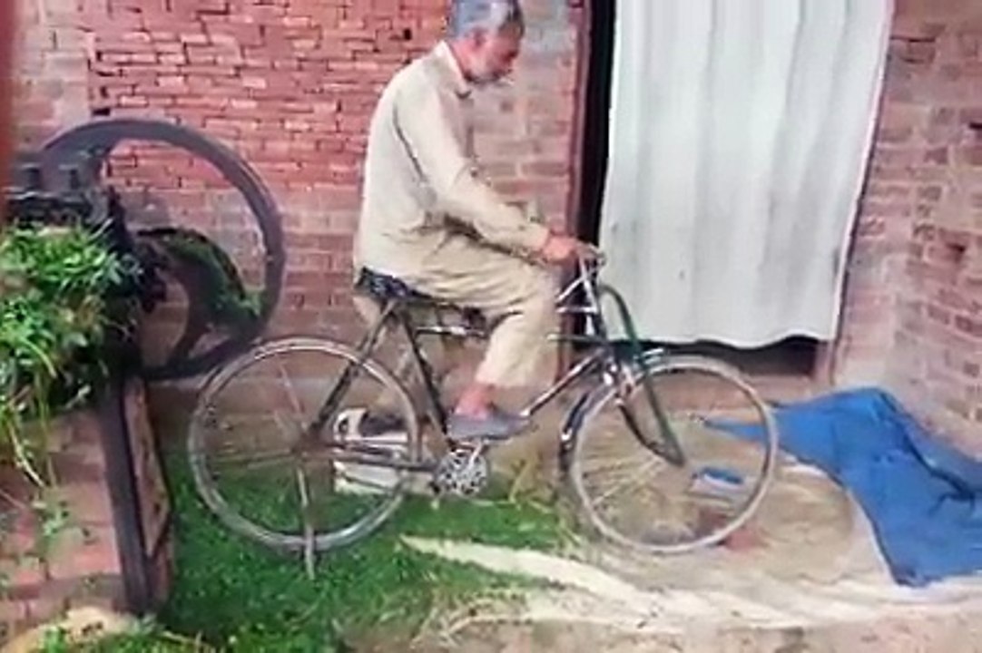 پاکستانی انجینیرنگ urdu funny video, punjabi funny video, punjabi totay, pakistani funny videos, indian funny video, mazahia and comedy video