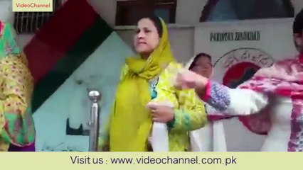 Women Abused Men who Write Pakistan Zinda Bad at 9-Zero