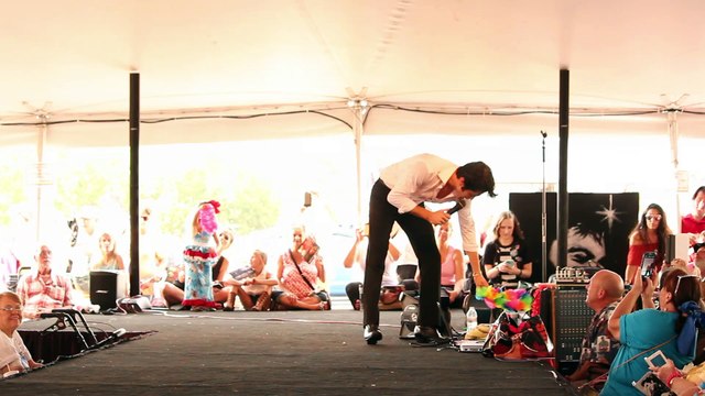 Dean Z sings 'It Hurts Me' Elvis Week 2016