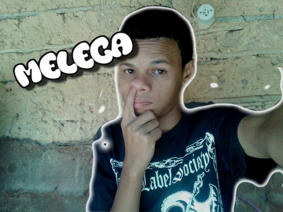 MANIAS ESTRANHAS
