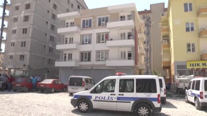 Balkondan İple Eve Girmeye Çalışırken Düşerek Öldü