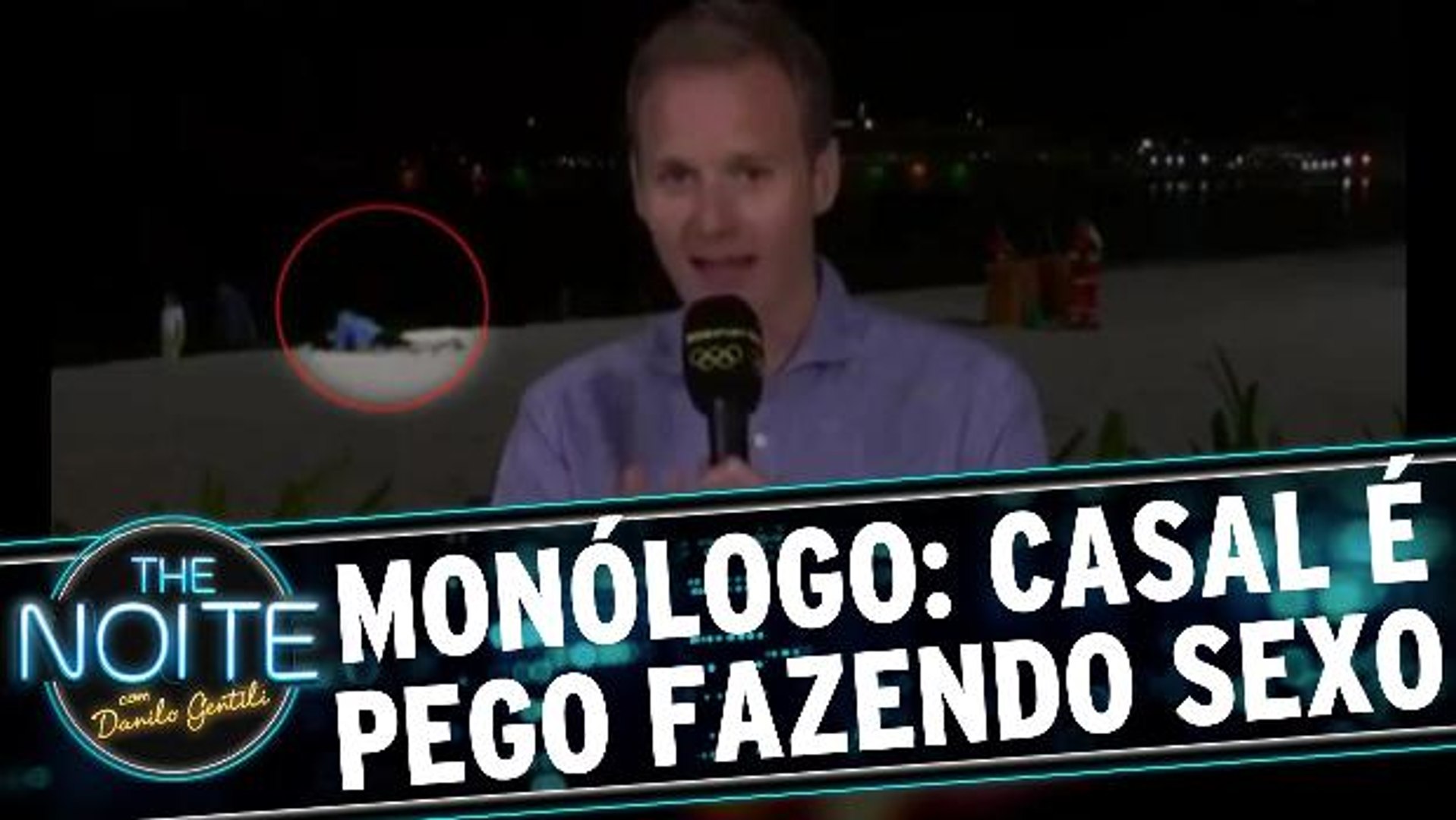 Monólogo: Casal brasileiro é pego fazendo sexo na TV britânica