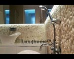 Beige pebble tiles bathroom