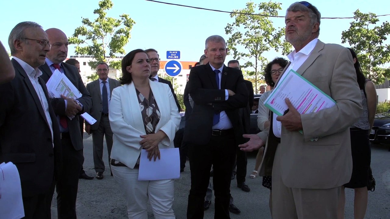 Emmanuelle Cosse en déplacement à la Rochelle : efficacité énergétique et rénovation urbaine
