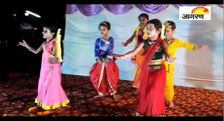 जन्माष्टमी पर गाज़ियाबाद में छोटी बच्चियों ने बांधा समां