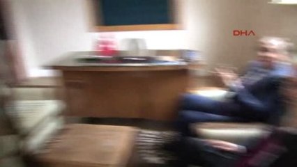 Kılıçdaroğlu'nun Cumhurbaşkanı Erdoğan ile Telefonla Görüşmesi Sırasında Çekilen Görüntüler
