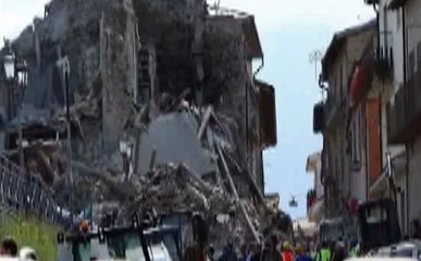 Nueva replica es captado en vivo por un equipo de reporteros en Italia