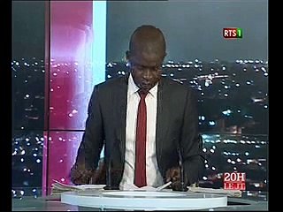 Visite de courtoisie du PR au Le Khalife général des mourides  à Dakar