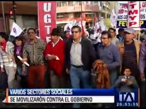 Sectores sociales marchan contra el régimen