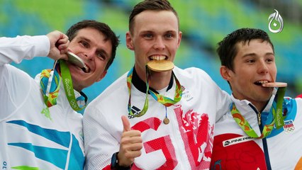 Why Olympic Champions bite their medals?