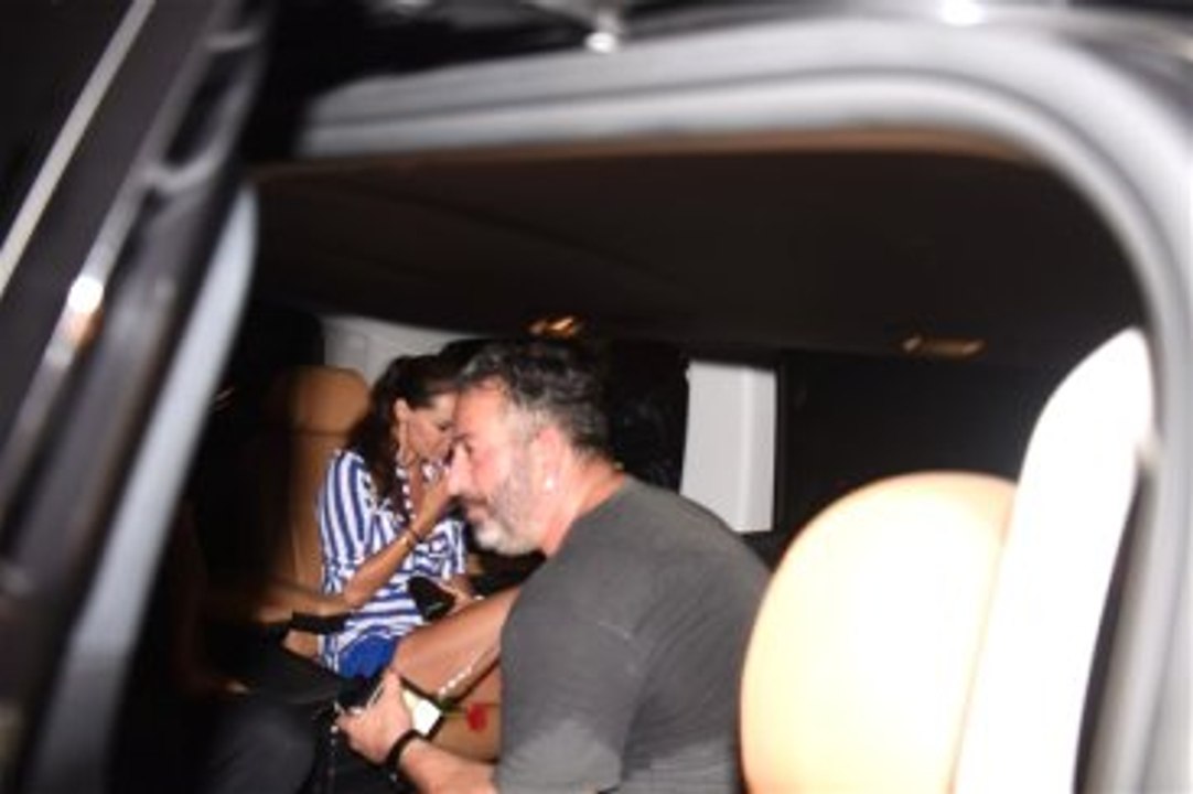 Cem Yılmaz-Ebru Şallı Aşkı Belgelendi