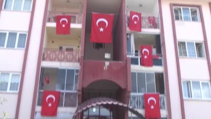 Şehit Olan Jandarma Er Çaybaşı'nın Naaşı Memleketi Erzincan'a Getirildi