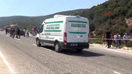 Hatay'da Minibüs Şarampole Yuvarlandı 8 Ölü