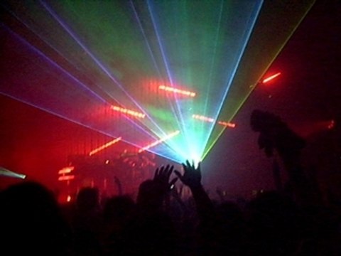 Chemical Brothers @ Zenith 7-7-7 Star Guitar