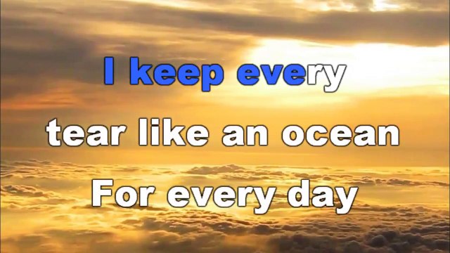 gloria estefan - wrapped - karaoke - lyrics Karaoke y letras en español.mp4