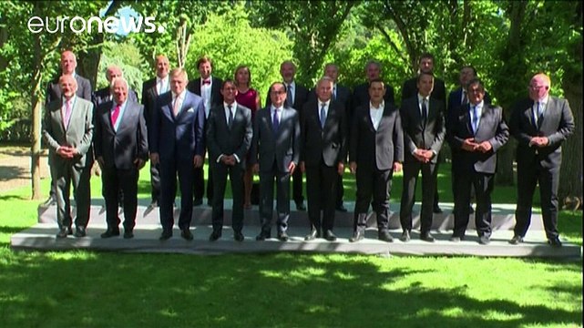 Меркель не торопит Британию с выходом, но строит ЕС без неё