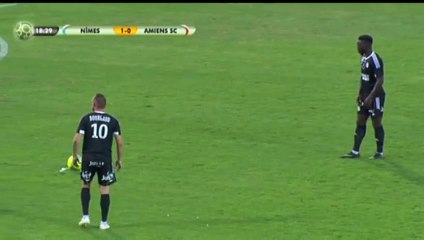 Emmanuel Bourgaud Goal HD - Nimes 1-1	Amiens - 26-08-2016