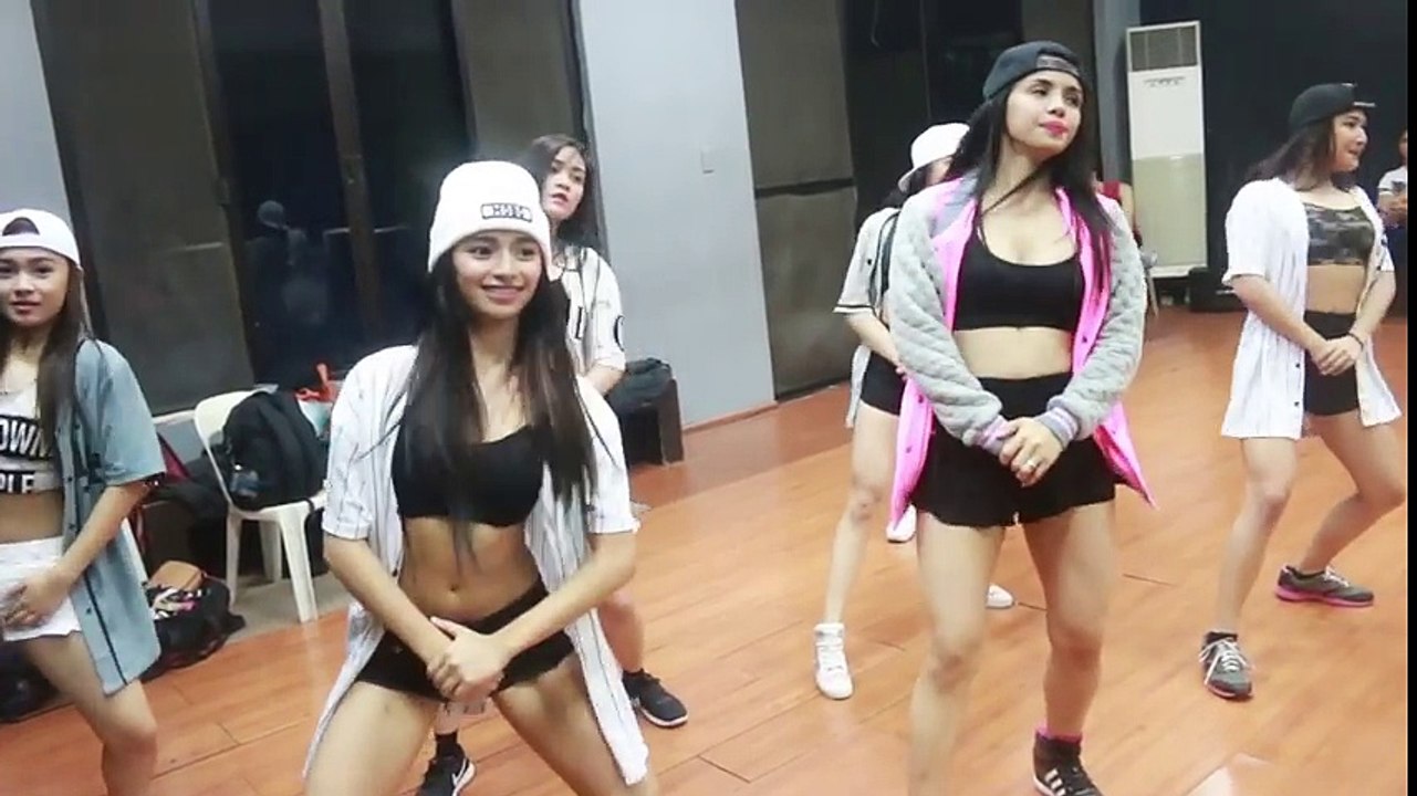 Closer by Chainsmokers  Sexbomb #closerchallenge accepted!!!