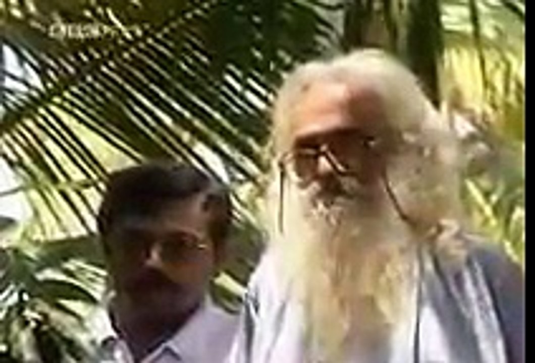 Magic trick revealed, invisible chair, secret of levitation