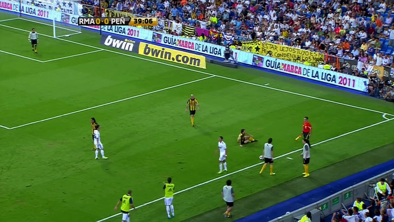 Cristiano Ronaldo Vs Penarol Home (24/08/2010)