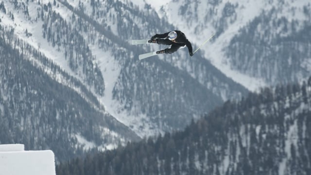 Skuff TV Snow | 9 Knights 2016 The Perfect Hip Contest Action
