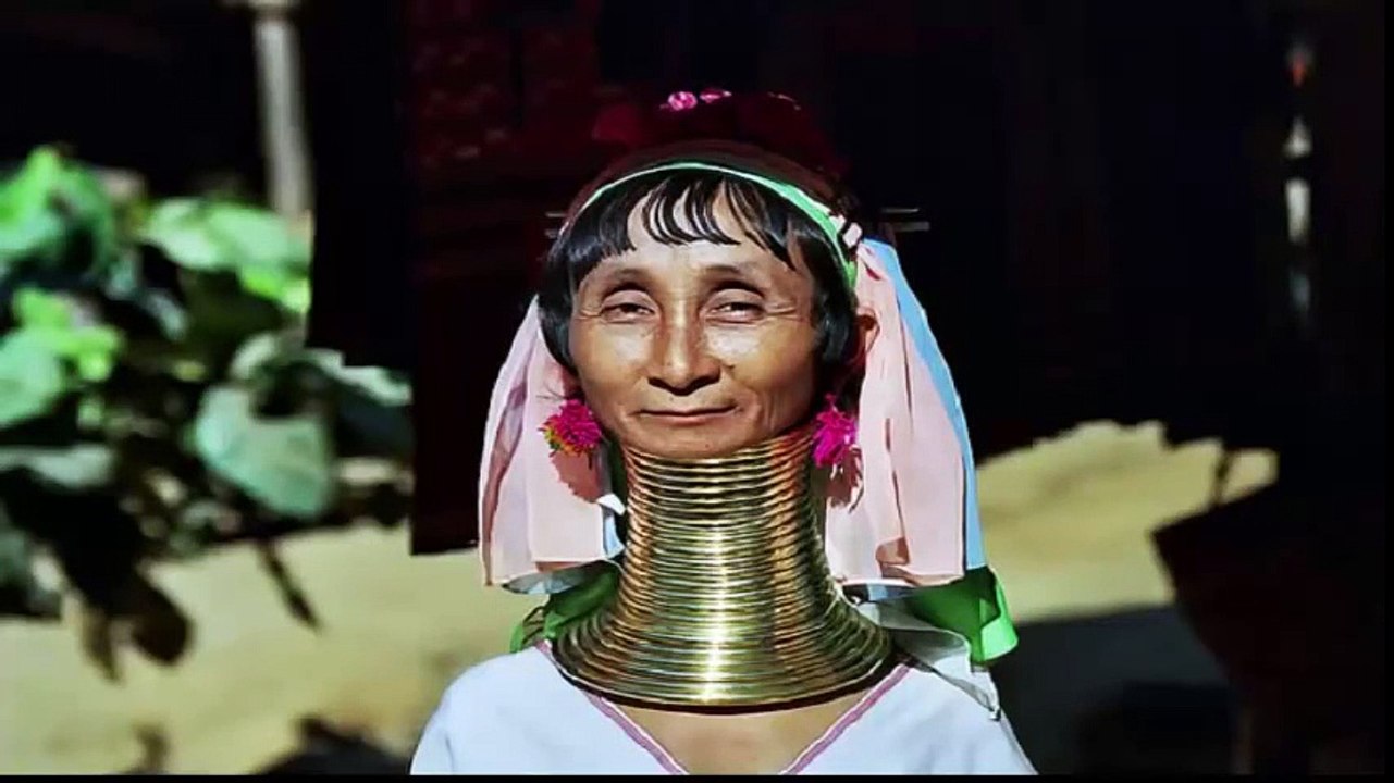 Women You Won’t Believe Exist_strange and bizarre women in the world