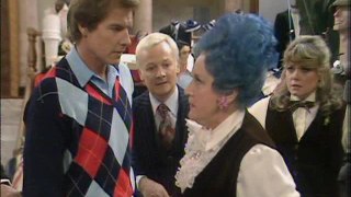 Are You Being Served - S 9 E 3 - Memories Are Made of This