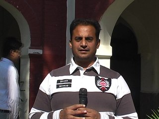 mannanashraf7111AS LIVE ON SCHOOL... 11.11.13