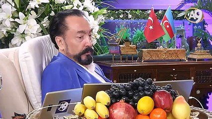 Kuran'ın açıklamalarından Zülkarneyn ve Hz. Hızır'ın aynı kişi olduğunu anlıyoruz