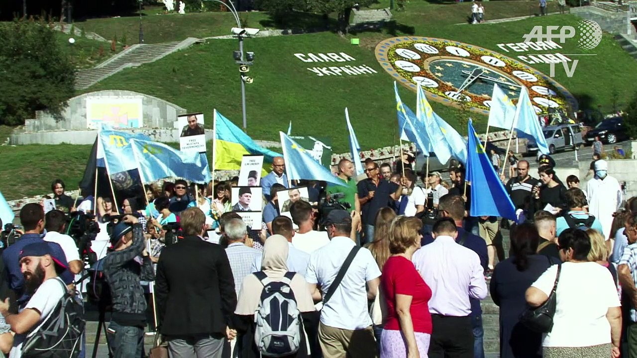 Manifestation contre l'internement d'un militant tatar en Crimée