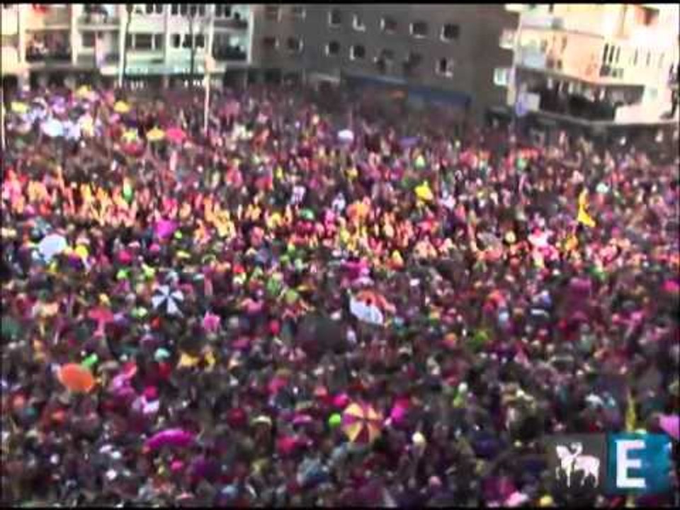 Blocos de rua fazem sucesso no carnaval francês