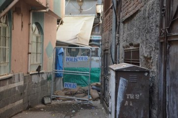 Sur'daki Bazı Sokaklarda 9 Ay Sonra Yasak Kaldırıldı