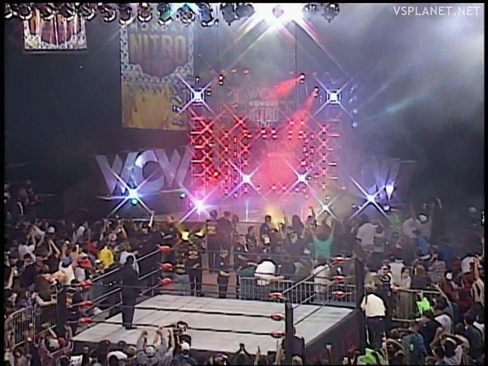 Roddy Piper and Hulk Hogan (via satellite) close WCW Monday Nitro 10.02.1997