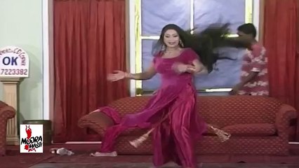 AKHAN NAAL LE PAPIYAAN - SANAM NAZ MUJRA - PAKISTANI MUJRA DANCE