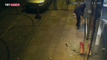 Hırsızlık anı kameralara yansıdı