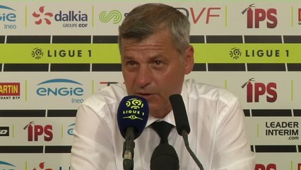 Foot - L1 - OL : Genesio «On n'a pas le droit de montrer ça»