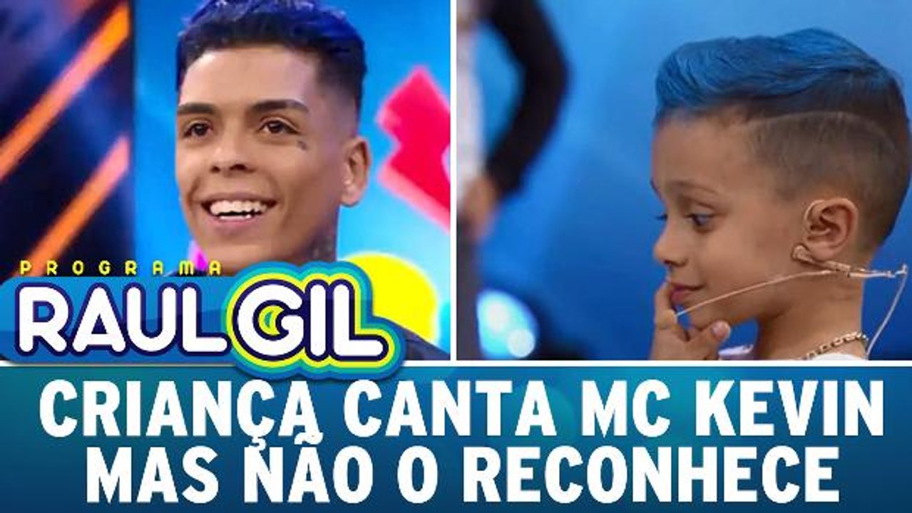 Criança canta MC Kevin mas não reconhece o cantor