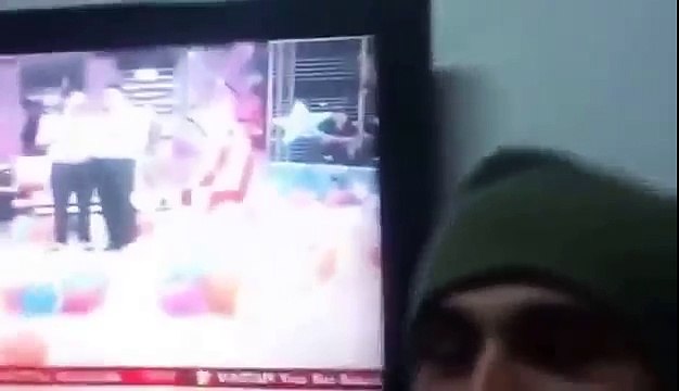 Sevgilisinden Ayrılan Asker Eski Aşkı için Söylüyor Yüreğine Sağlık