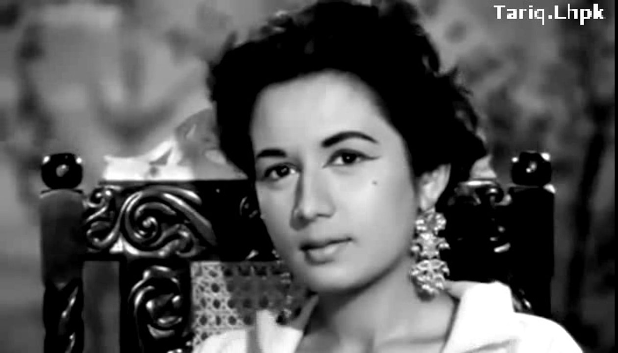 Yeh wadiyan yeh fizaen bula rahi hain tujhe=1963