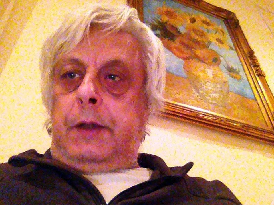 Hogy kell kivágni egy kis részletet youtube-videókból, anélkul, hogy letolteném az egész videót?201608280020