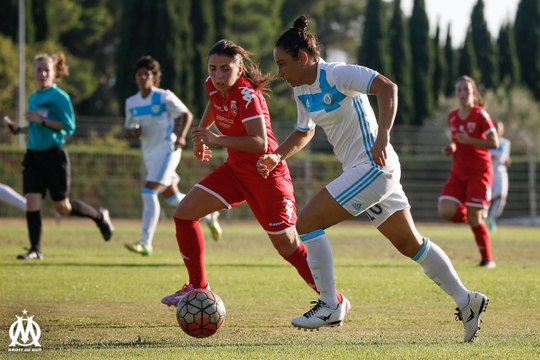 D1 féminine - Nîmes 0-6 OM : le but de Sandrine Brétigny (90+3e)