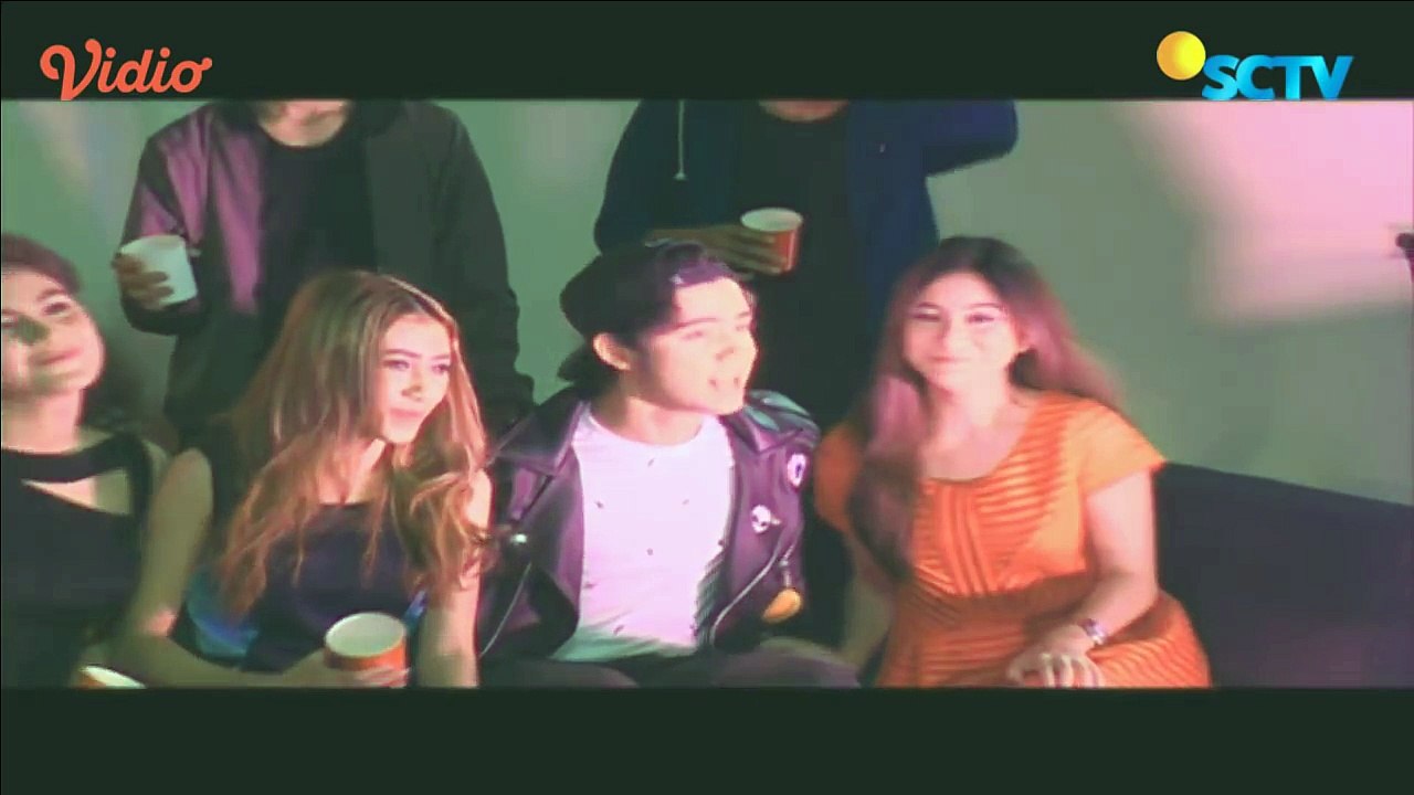 Prilly Latuconsina Membagikan Pengalaman Saat Menonton Selena Gomez - Halo Selebriti