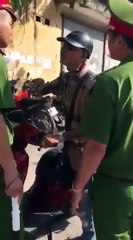 Cách thanh niên lầy đối phó với CSGT như thế nào =))