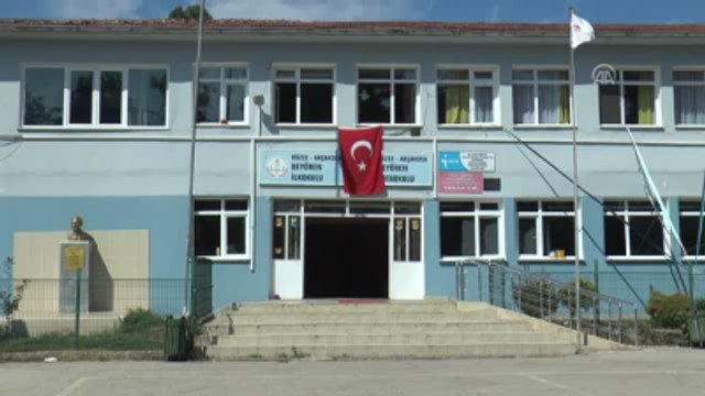 Fındık Bahçesi Yerine Okula Götüren Proje